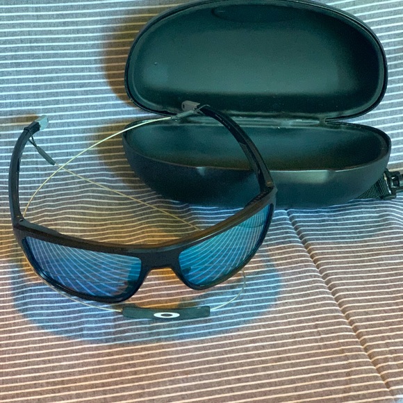 Oakley Accessories Oakleys Sunglasses Polarized With Hard Case